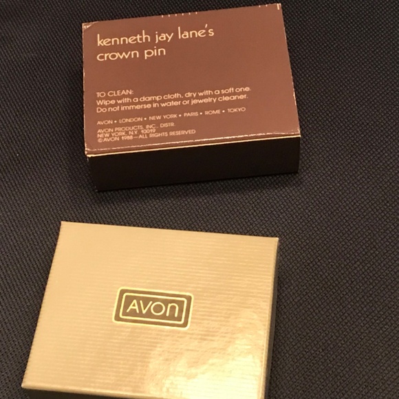 Vintage Kenneth Jay Lane KJL Crown Pin Brooch Avon NIB - Picture 3 of 6